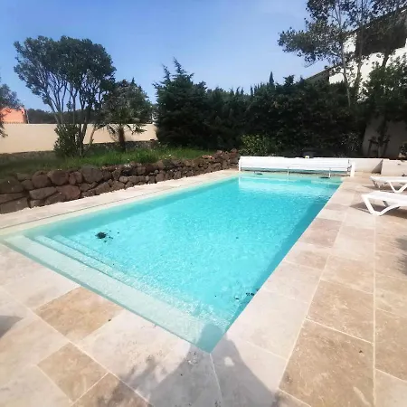 Cinsault Villa *